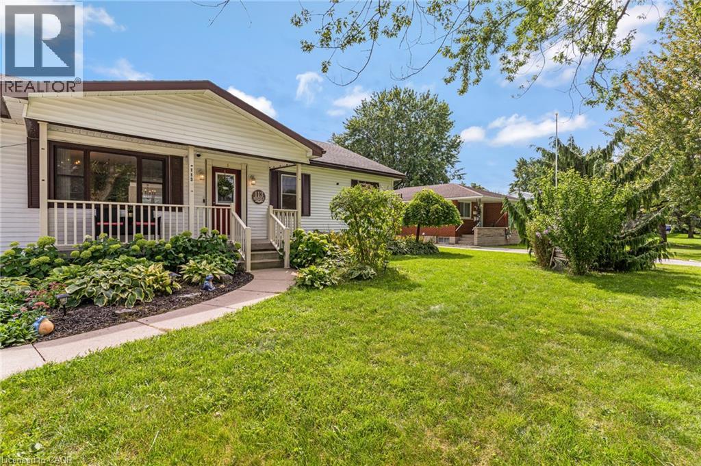 113 Whitelock Street, Stratford, Ontario  N5A 1T2 - Photo 5 - 40872486