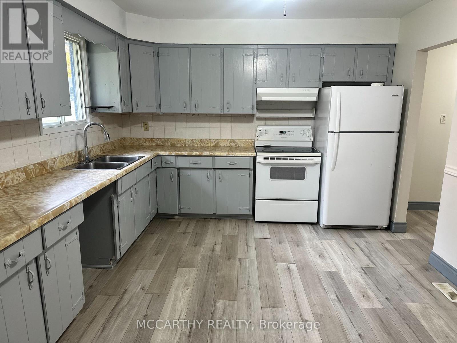 B - 644 Main Street E, Shelburne, Ontario L9V 2Z4 - Photo 4 - X14095150