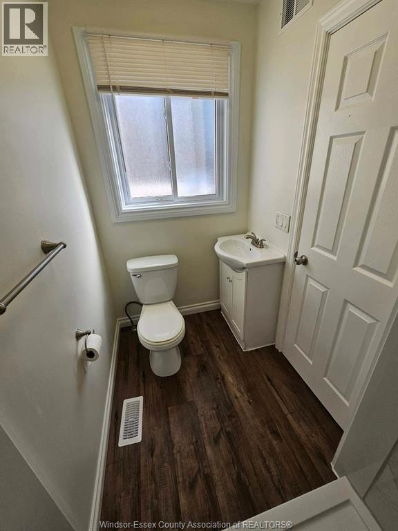 40 Holiday Court, Amherstburg, Ontario N9V 3A8 - Photo 20 - 26024603