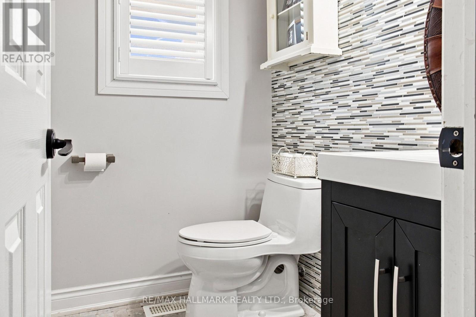 414 Belview Avenue, Vaughan, Ontario  L4L 7T5 - Photo 11 - N13713712