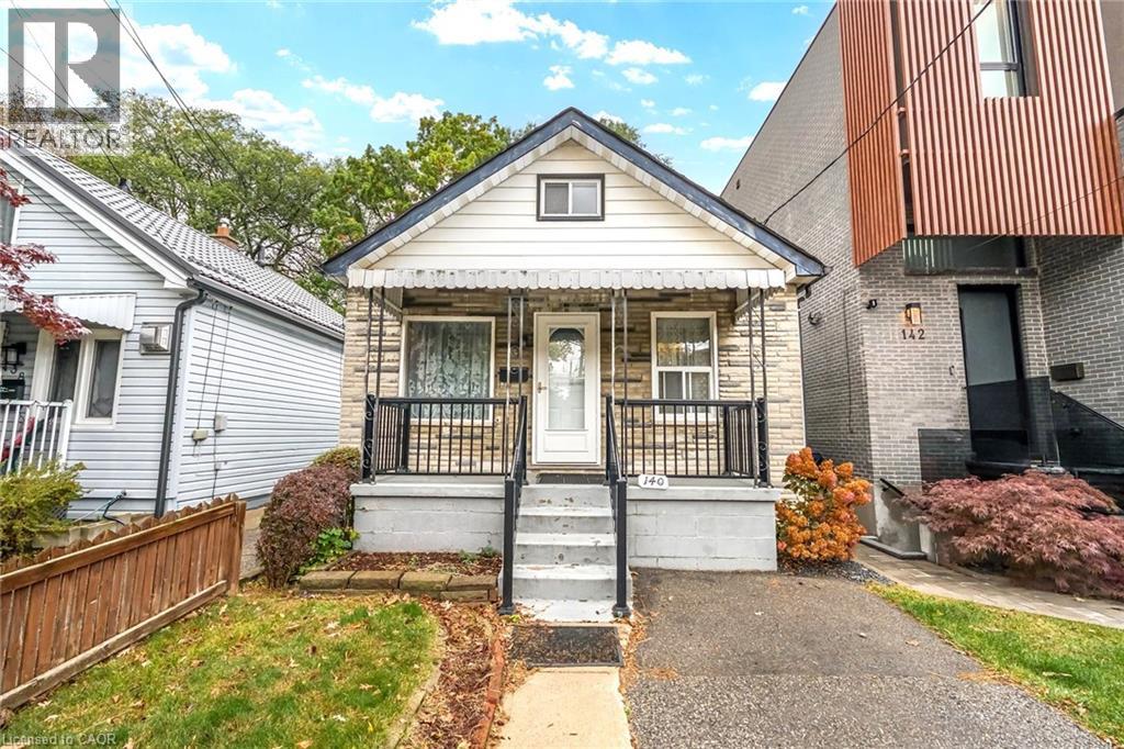 140 BARKER Avenue, Toronto, Ontario