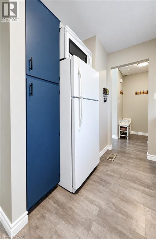 415 Bairstow Crescent Unit# 4, Waterloo, Ontario  N2K 2H7 - Photo 11 - 40871425