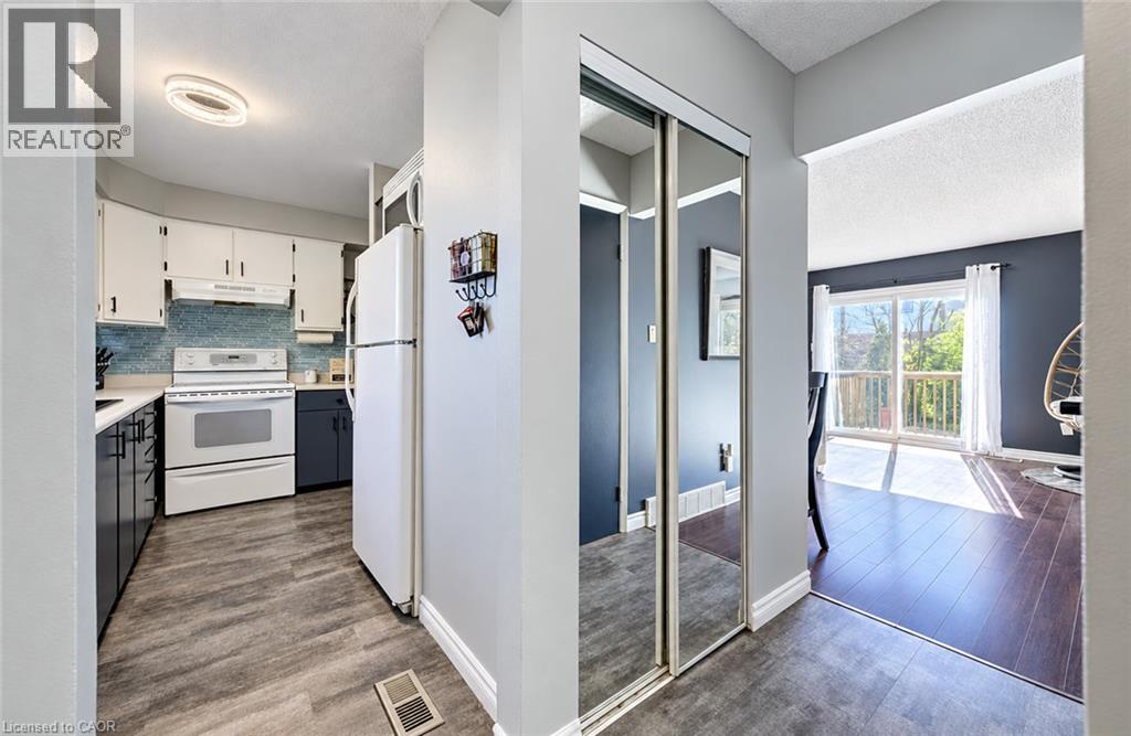 415 Bairstow Crescent Unit# 4, Waterloo, Ontario  N2K 2H7 - Photo 7 - 40871425