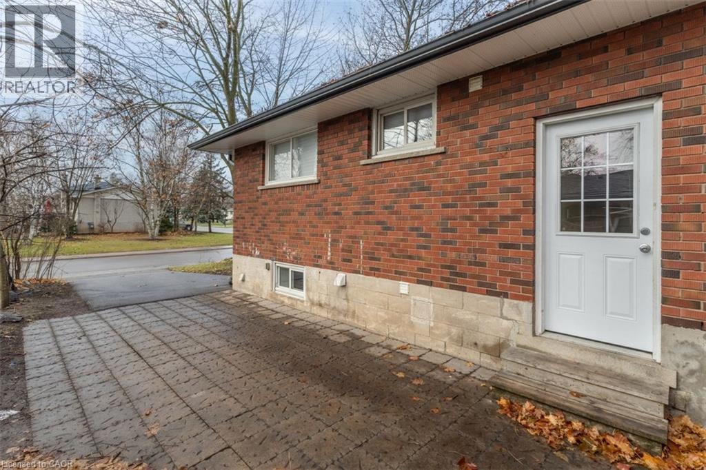 2142 Parkway Drive Unit# Lower, Burlington, Ontario  L7P 1S6 - Photo 4 - 40871723