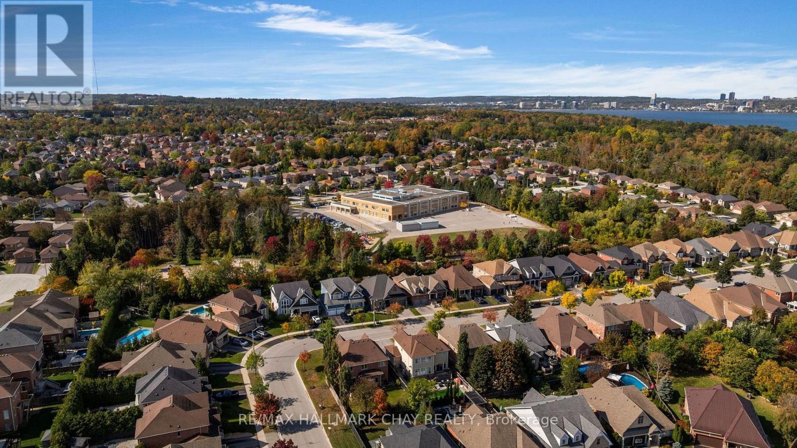 6 Whispering Pine Place, Barrie, Ontario  L4N 9R9 - Photo 41 - S14031892