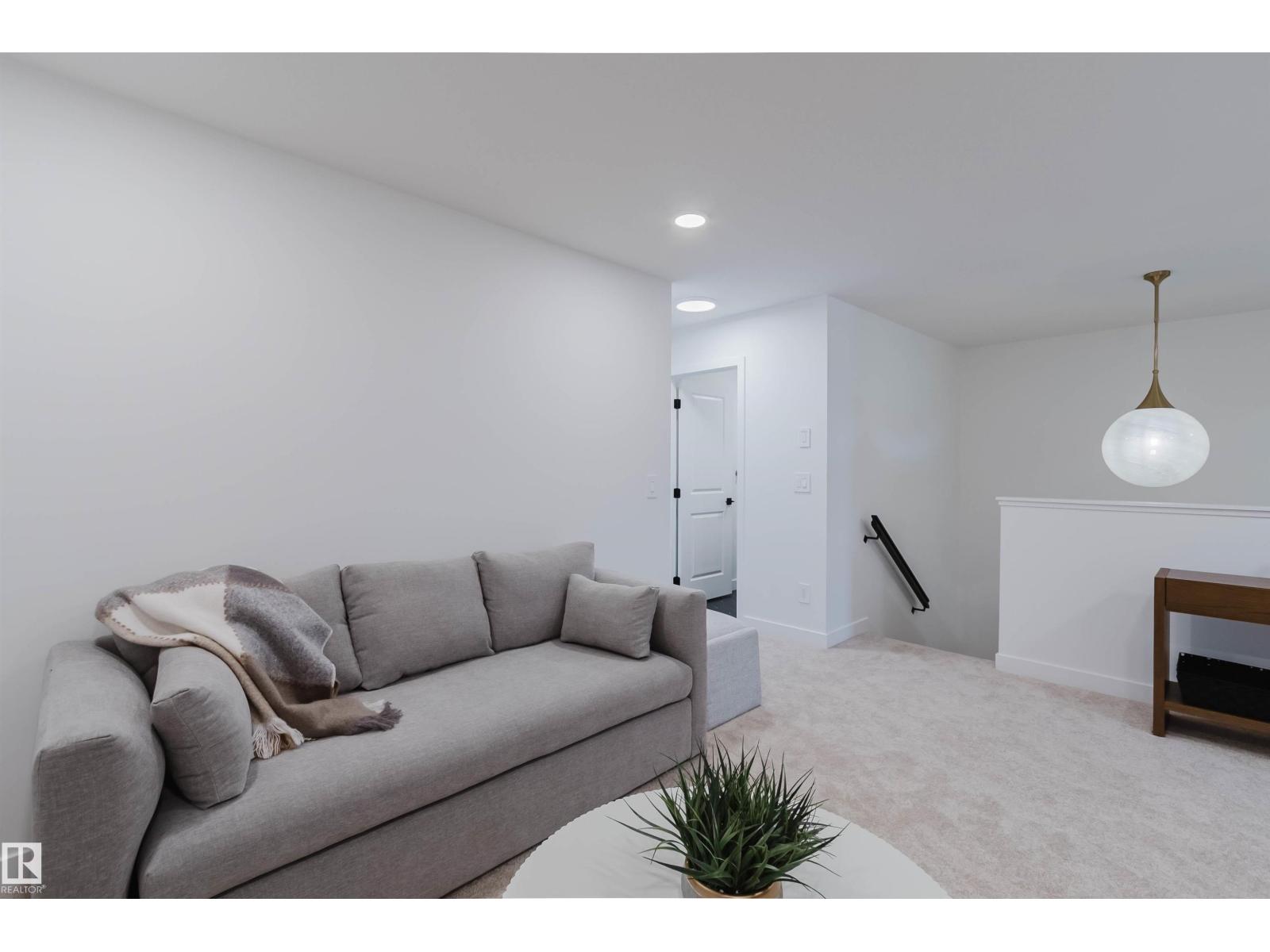 20723 40 AV NW