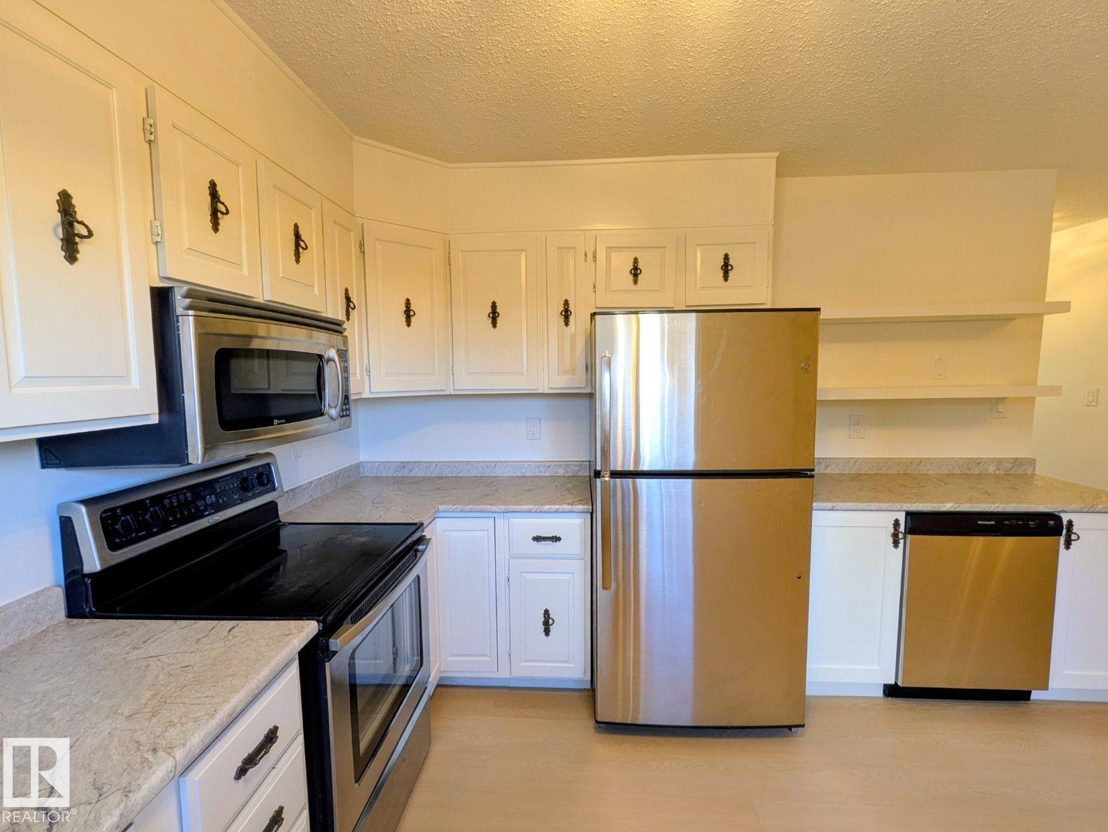 12716 125 ST NW