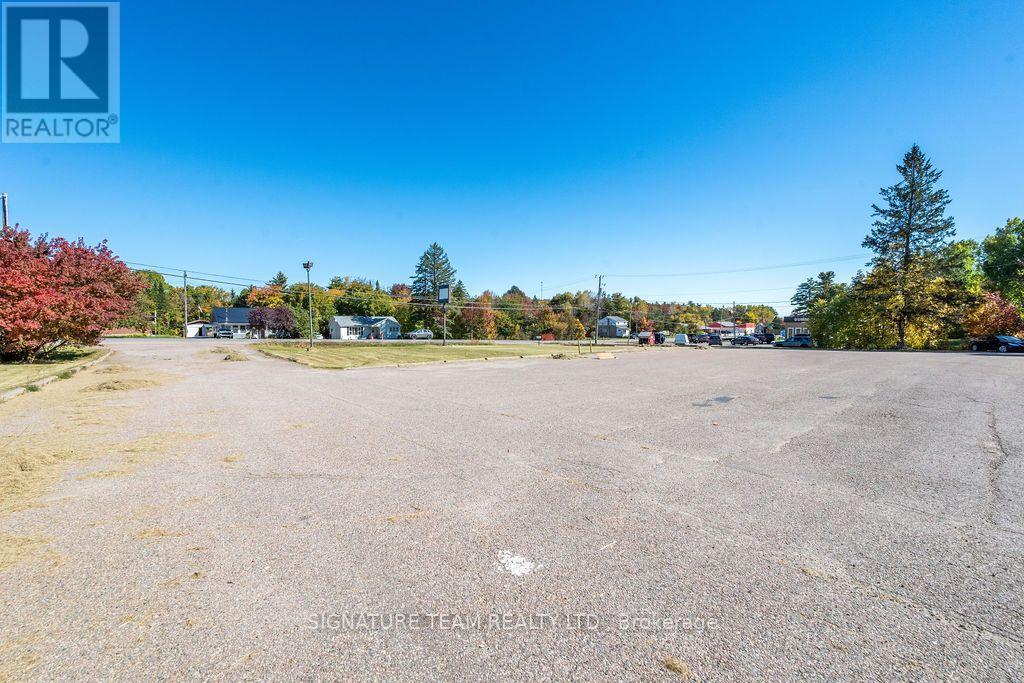 8647 60 Highway, North Algona Wilberforce, Ontario K0J 1T0 - Photo 4 - X14095394