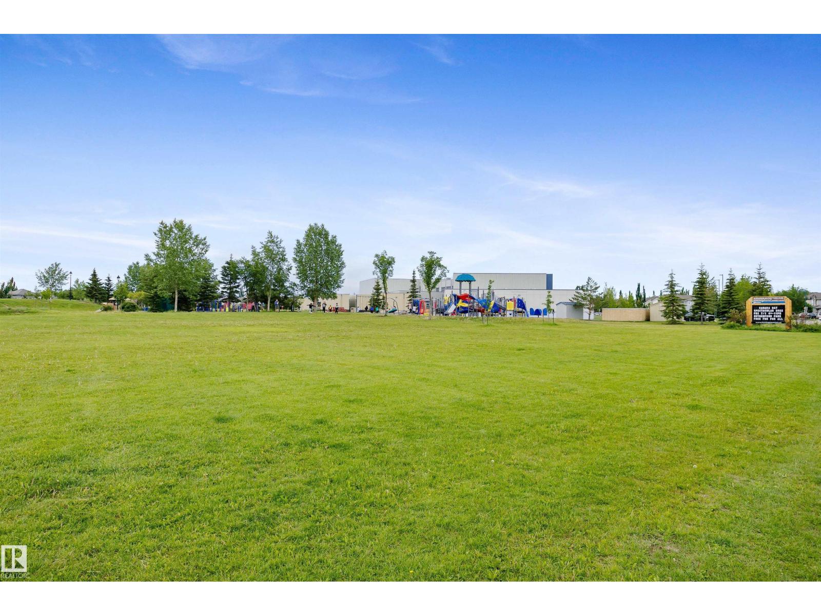 12051 18 AV SW SW