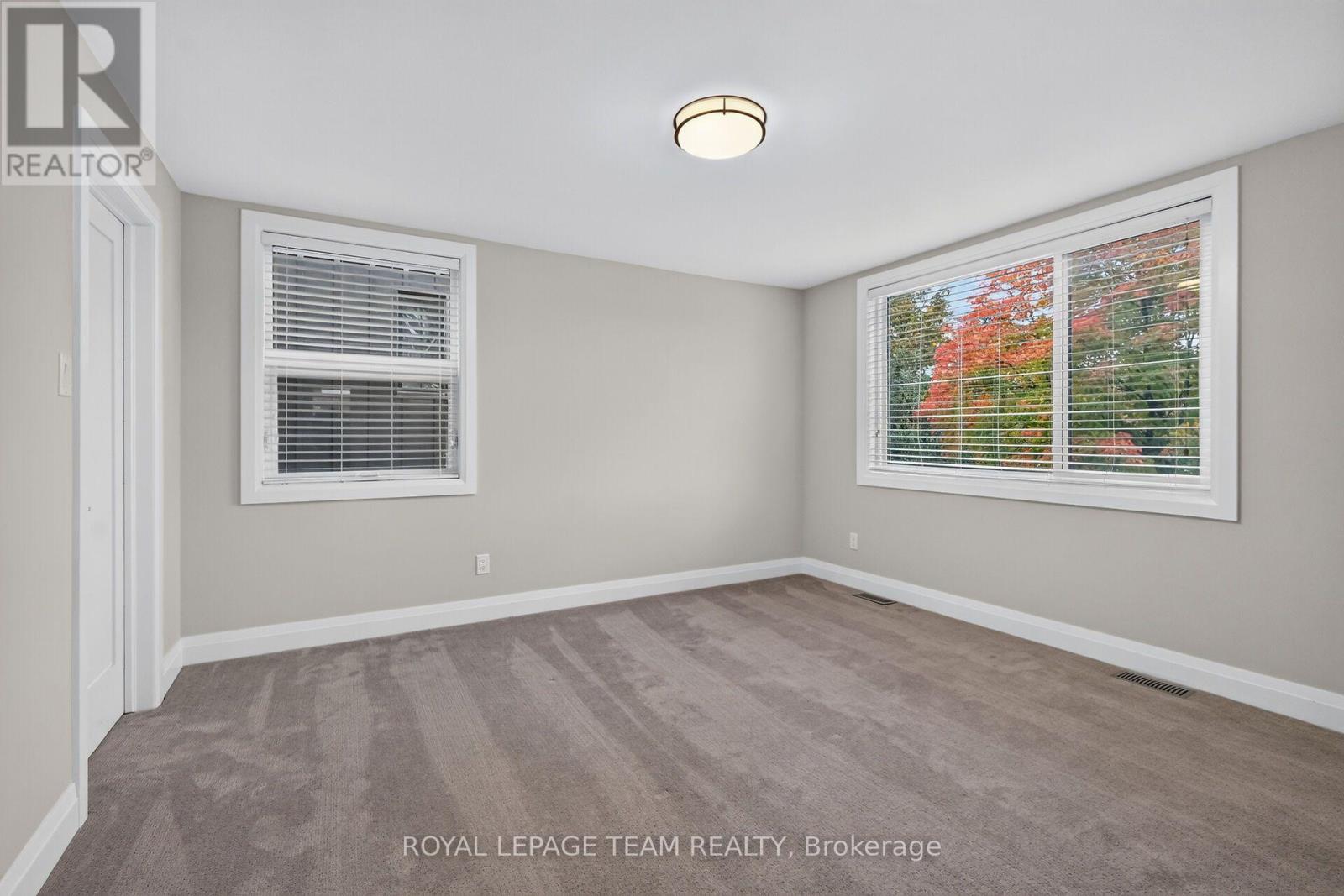 3 - 336 Tweedsmuir Avenue, Ottawa, Ontario  K1Z 5N4 - Photo 28 - X14095462