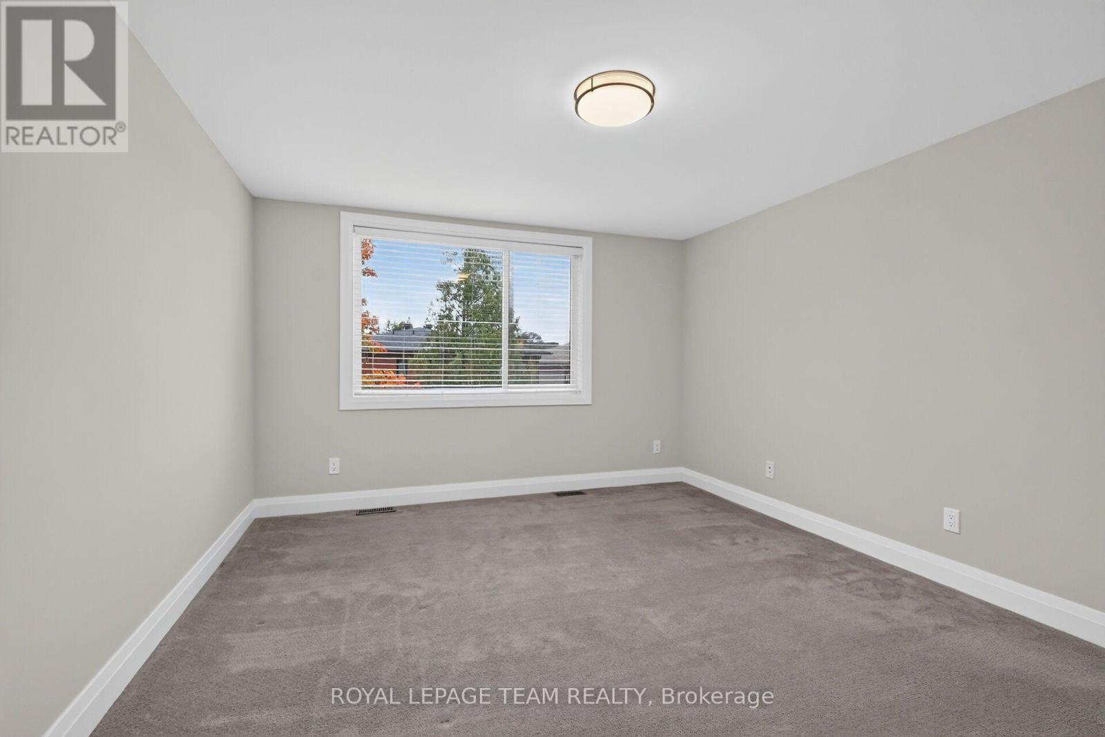 3 - 336 Tweedsmuir Avenue, Ottawa, Ontario  K1Z 5N4 - Photo 29 - X14095462