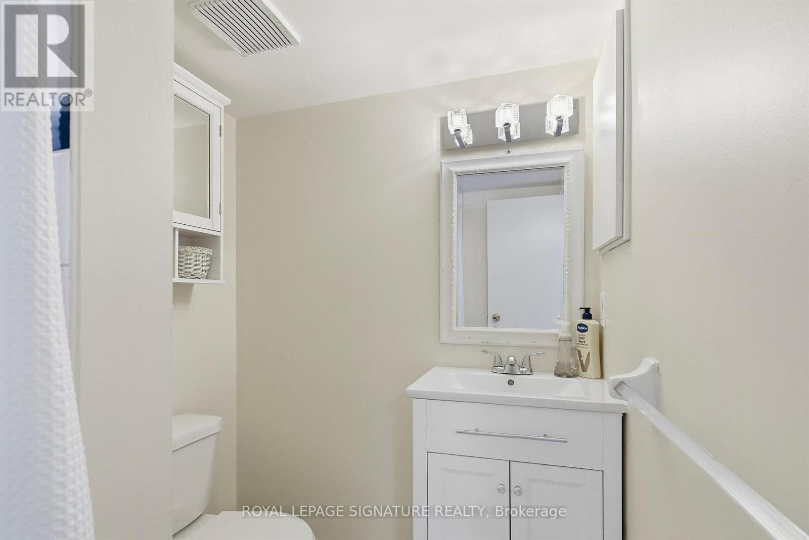 46 Hendrick Avenue, Toronto, Ontario  M6G 3S5 - Photo 42 - C14095454