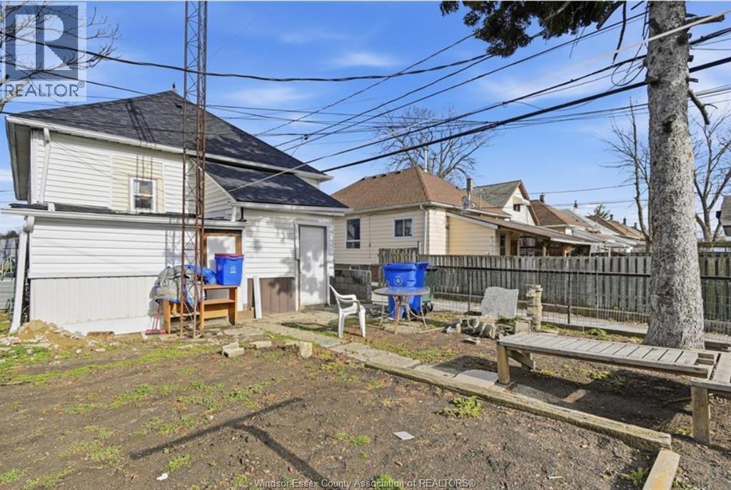 1023 Hall Avenue, Windsor, Ontario N9A 2M6 - Photo 19 - 26025664