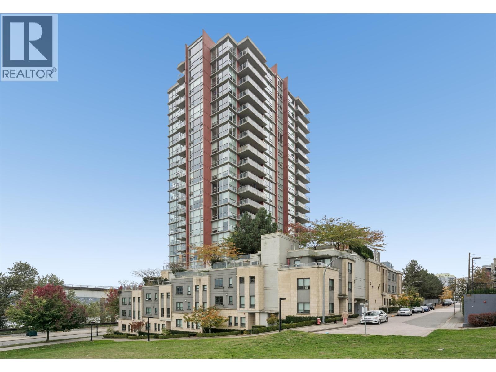 704 125 COLUMBIA STREET, new westminster, British Columbia