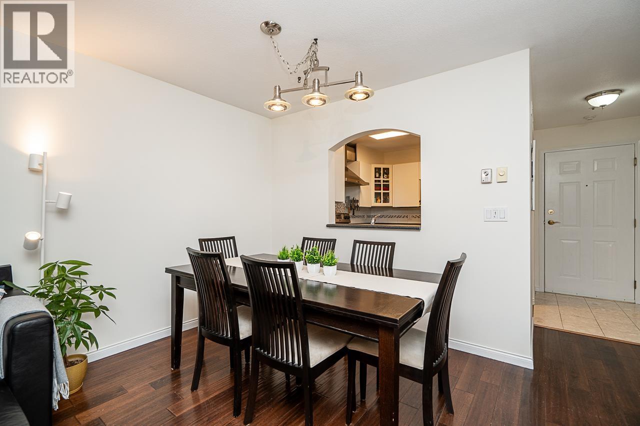 211 2975 PRINCESS CRESCENT