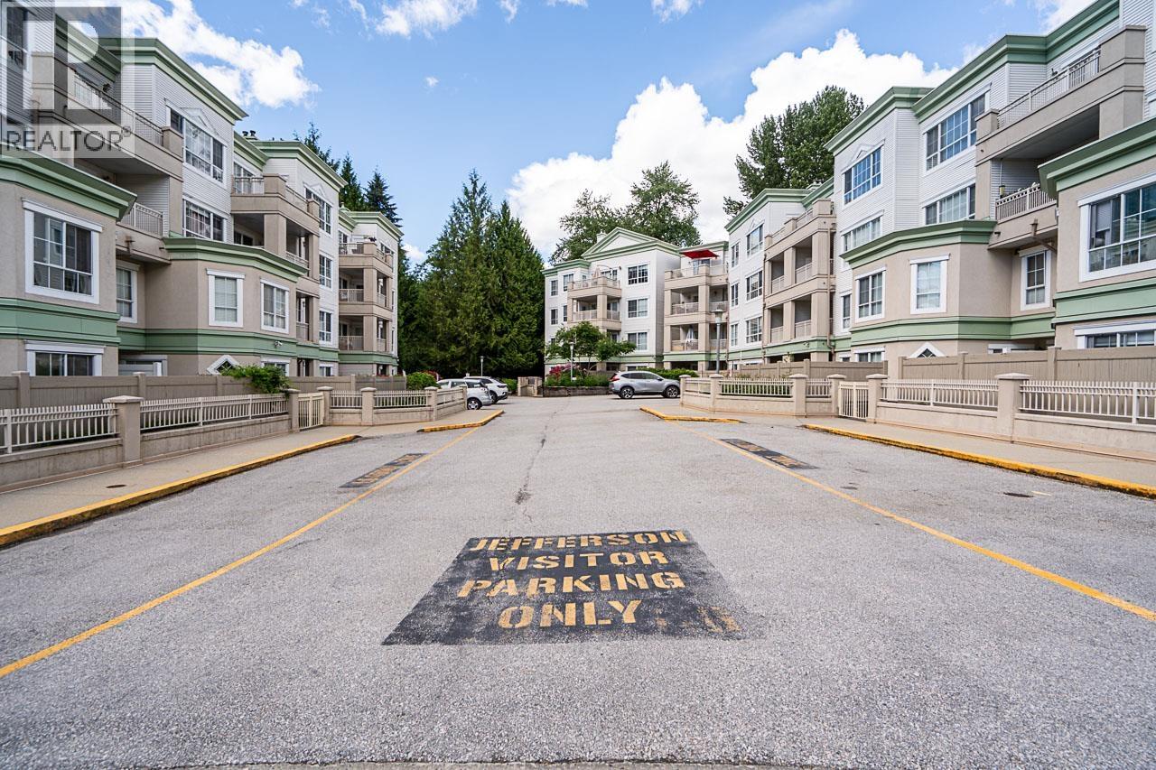 211 2975 PRINCESS CRESCENT