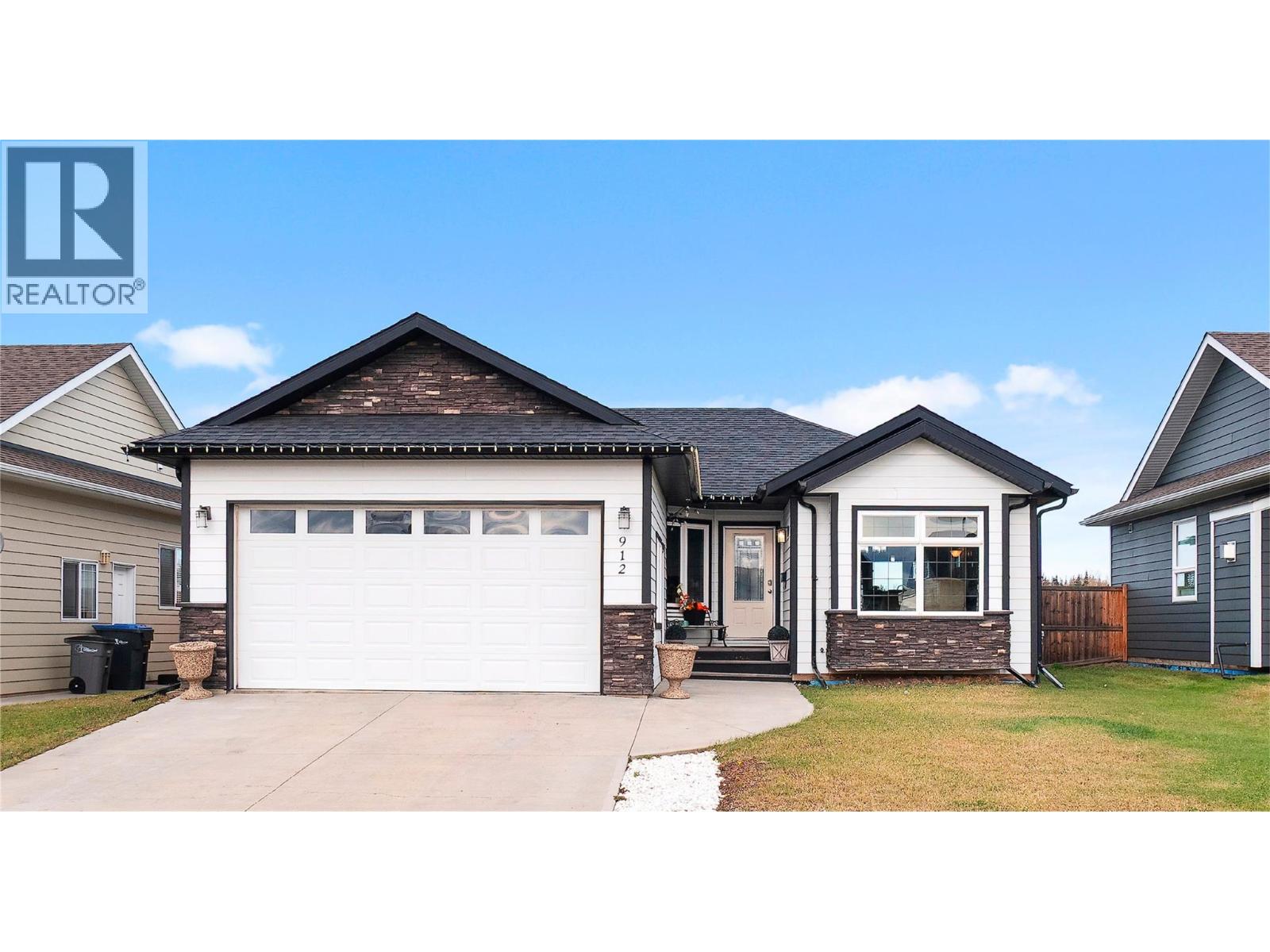 912 88 Avenue, Dawson Creek, British Columbia