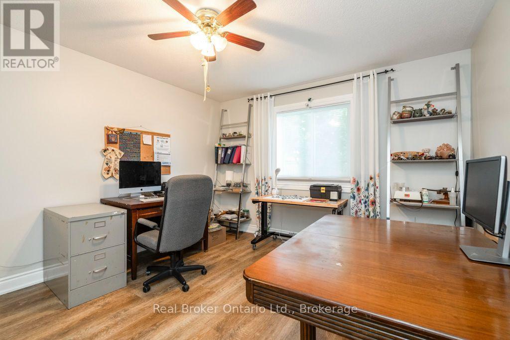 22 Burton Crescent, Springwater (Elmvale), Ontario  L0L 1P0 - Photo 11 - S14095414