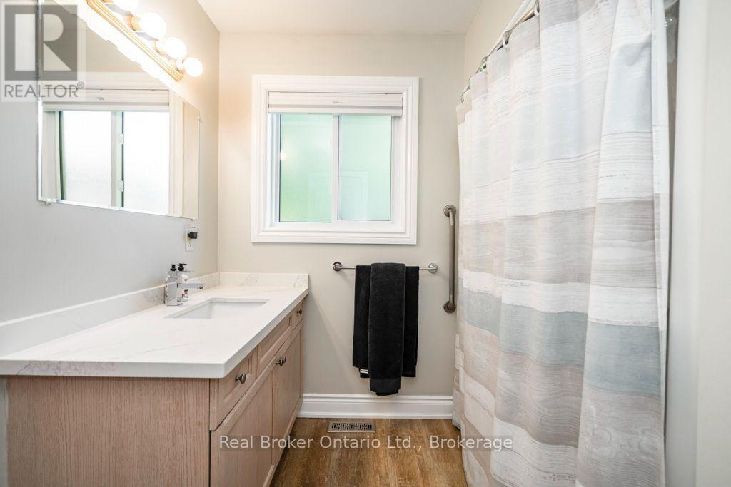 22 Burton Crescent, Springwater (Elmvale), Ontario  L0L 1P0 - Photo 13 - S14095414