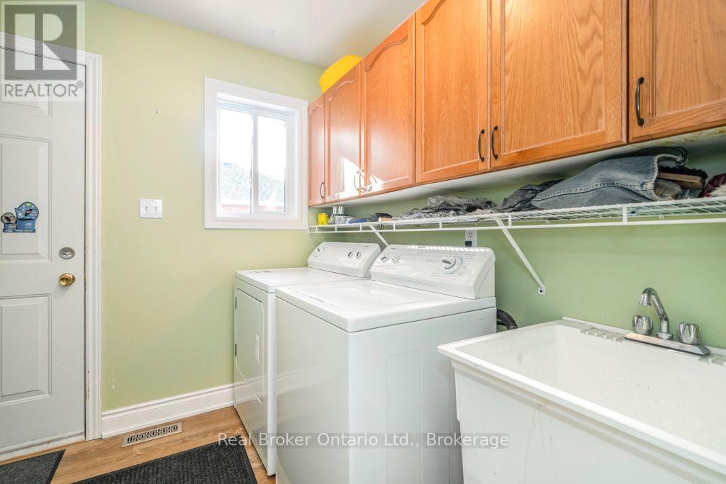 22 Burton Crescent, Springwater (Elmvale), Ontario  L0L 1P0 - Photo 14 - S14095414