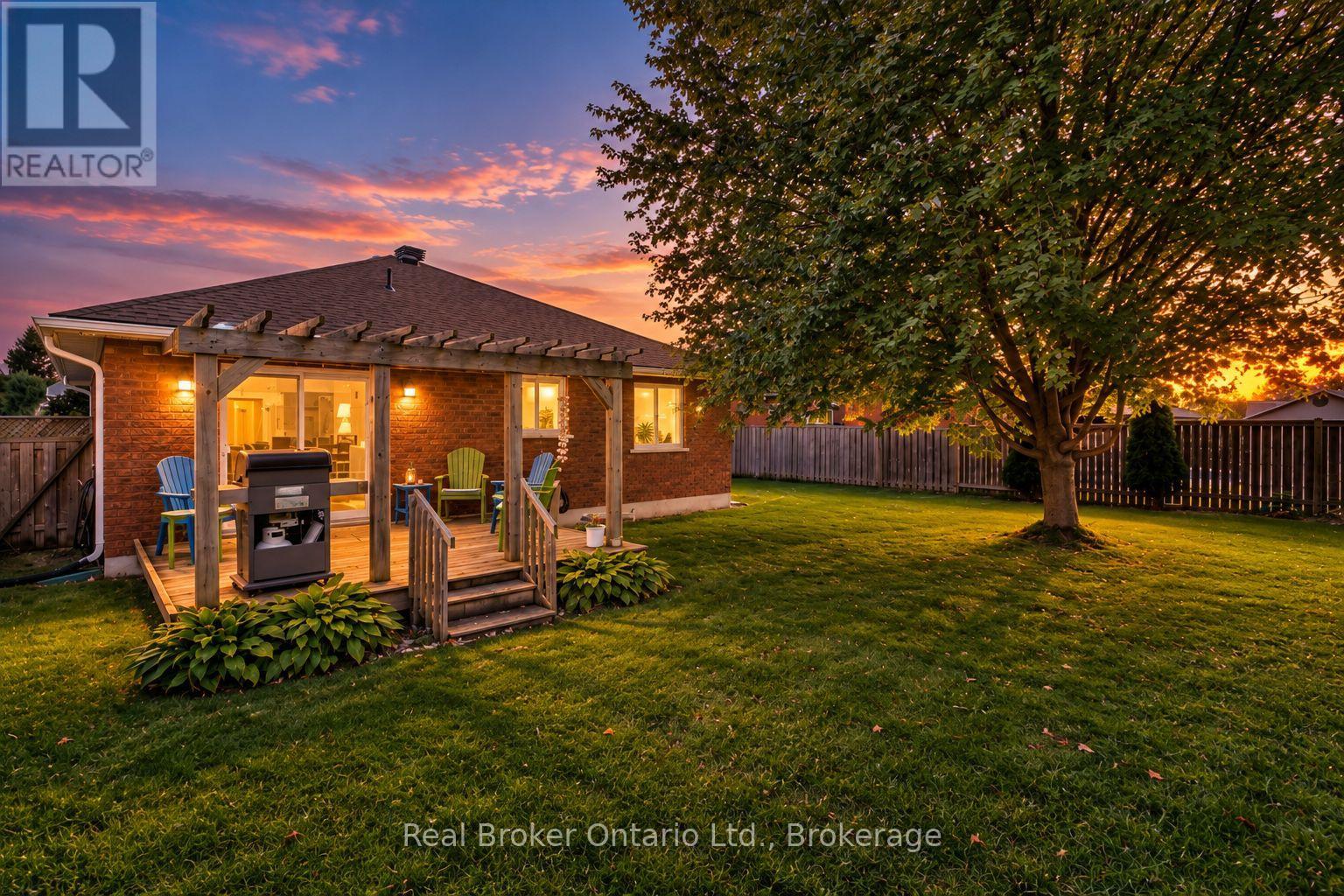 22 Burton Crescent, Springwater (Elmvale), Ontario  L0L 1P0 - Photo 2 - S14095414