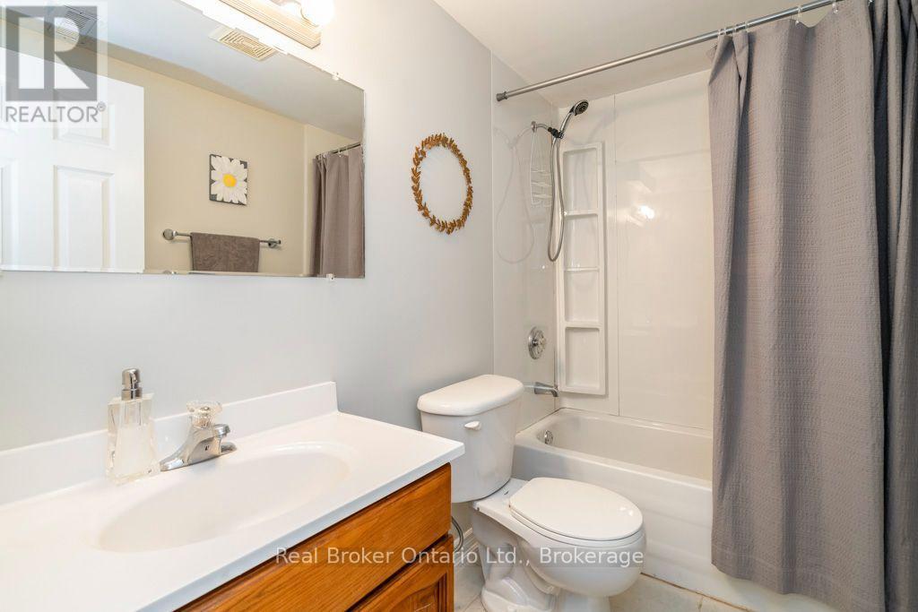 22 Burton Crescent, Springwater (Elmvale), Ontario  L0L 1P0 - Photo 21 - S14095414