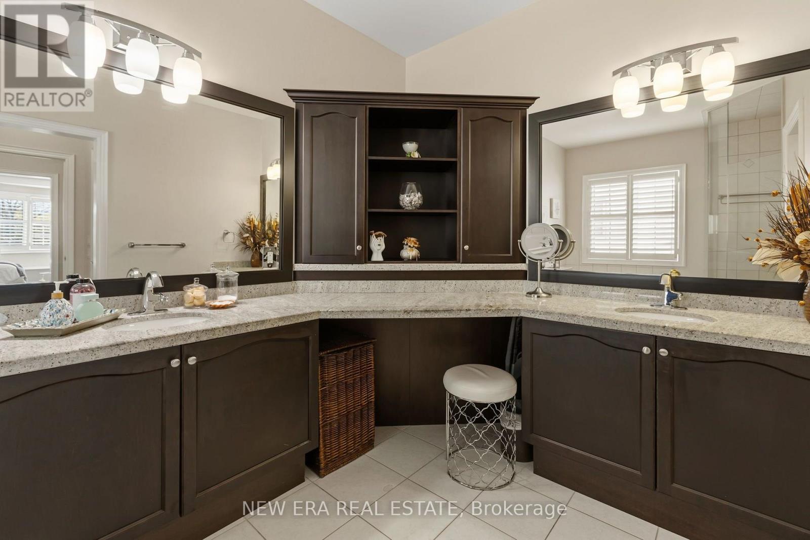 193 Lady Nadia Drive, Vaughan, Ontario  L6A 4E6 - Photo 37 - N14095430