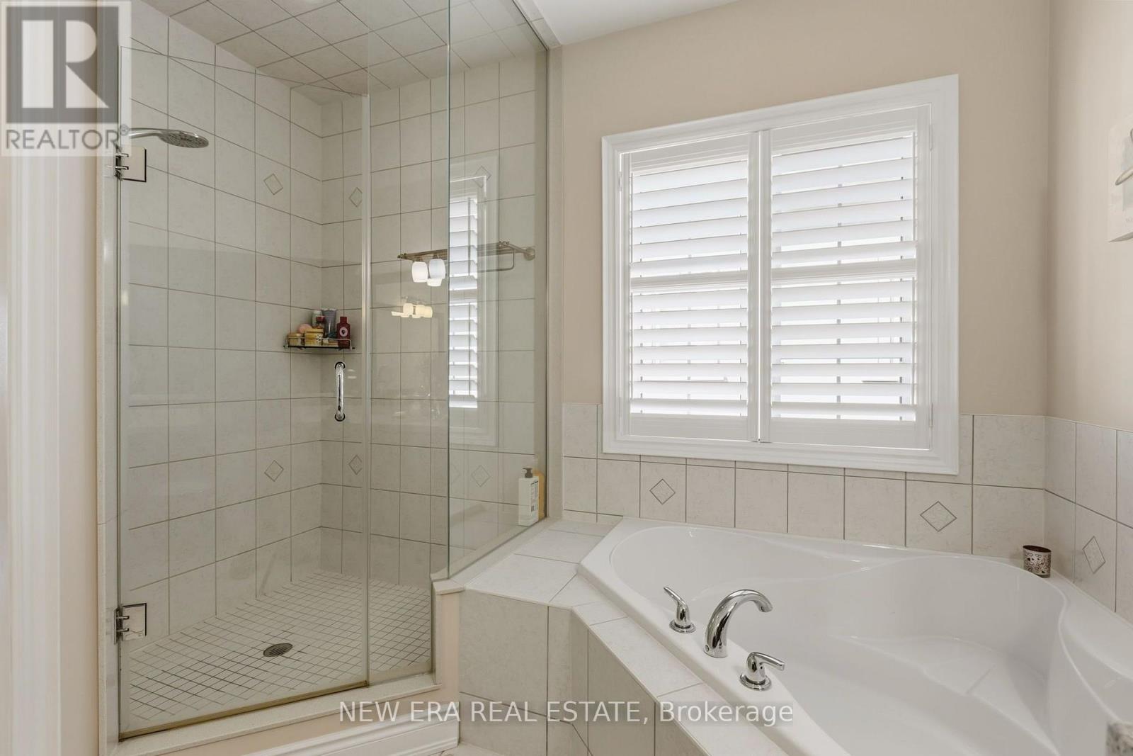 193 Lady Nadia Drive, Vaughan, Ontario  L6A 4E6 - Photo 38 - N14095430