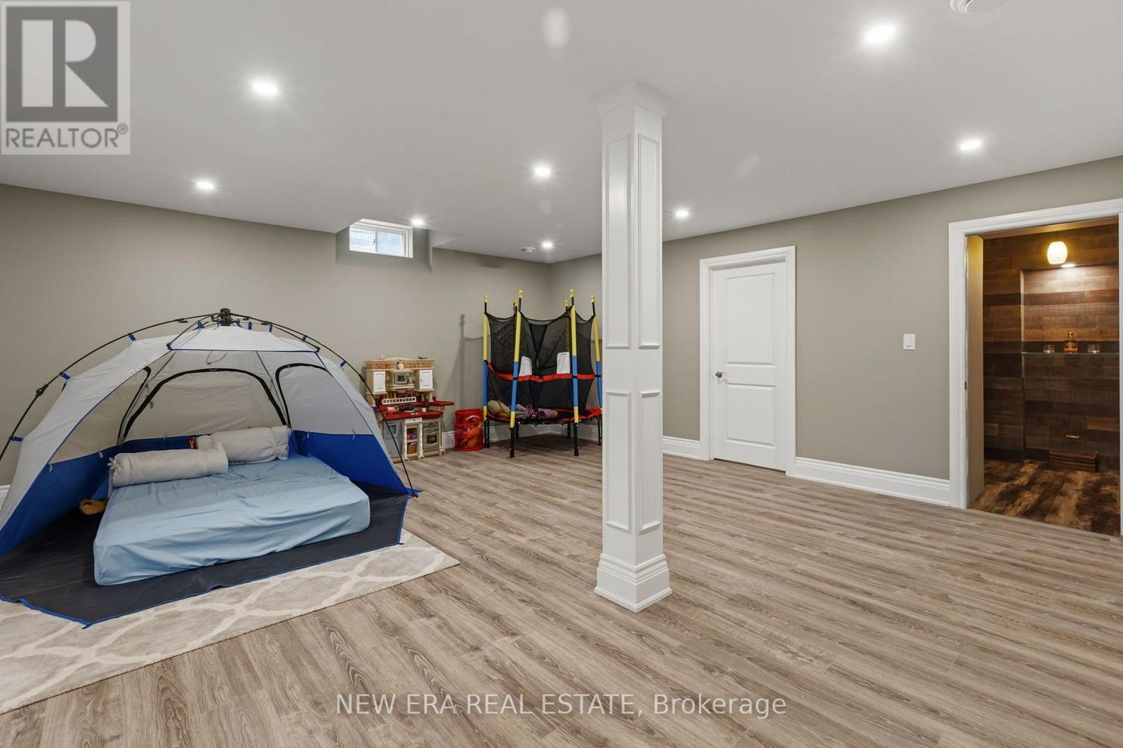 193 Lady Nadia Drive, Vaughan, Ontario  L6A 4E6 - Photo 44 - N14095430