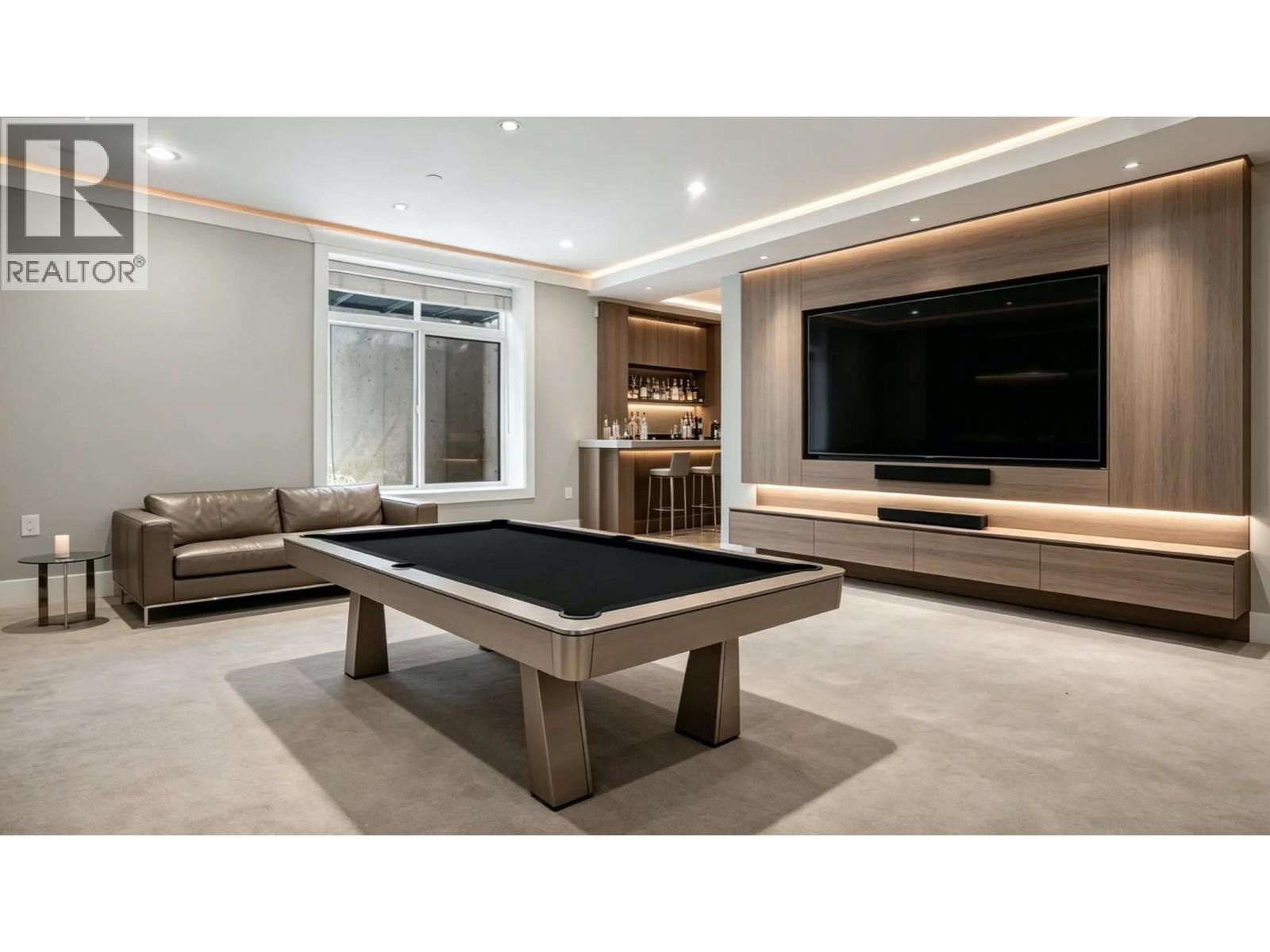 2020 Carson Court, North Vancouver, British Columbia  V7M 0E1 - Photo 3 - R3176628
