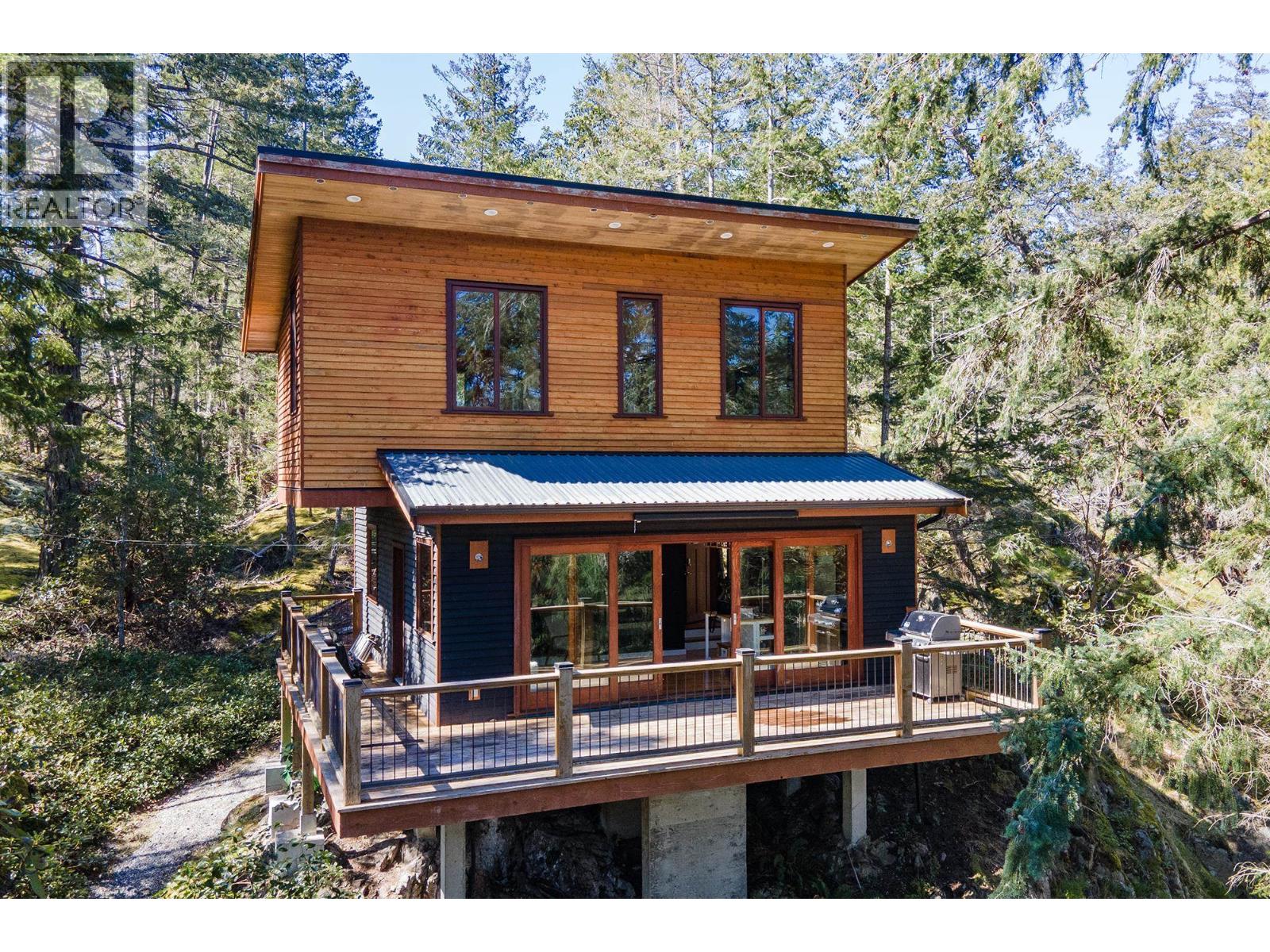 5063 SHERMAN LANE, halfmoon bay, British Columbia