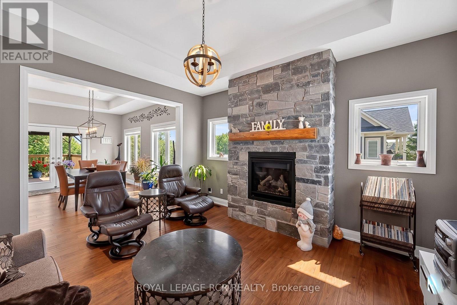3 Thoroughbred Drive, Oro-Medonte, Ontario  L0K 1E0 - Photo 14 - S14095420
