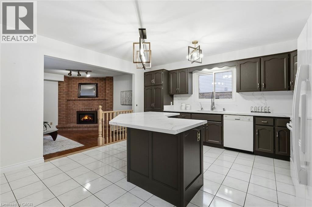 12 Sumner Crescent, Grimsby, Ontario  L3M 5E2 - Photo 8 - 40859349