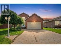 12 SUMNER Crescent, Grimsby, Ontario