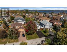 6 WHISPERING PINE PLACE, Barrie, Ontario