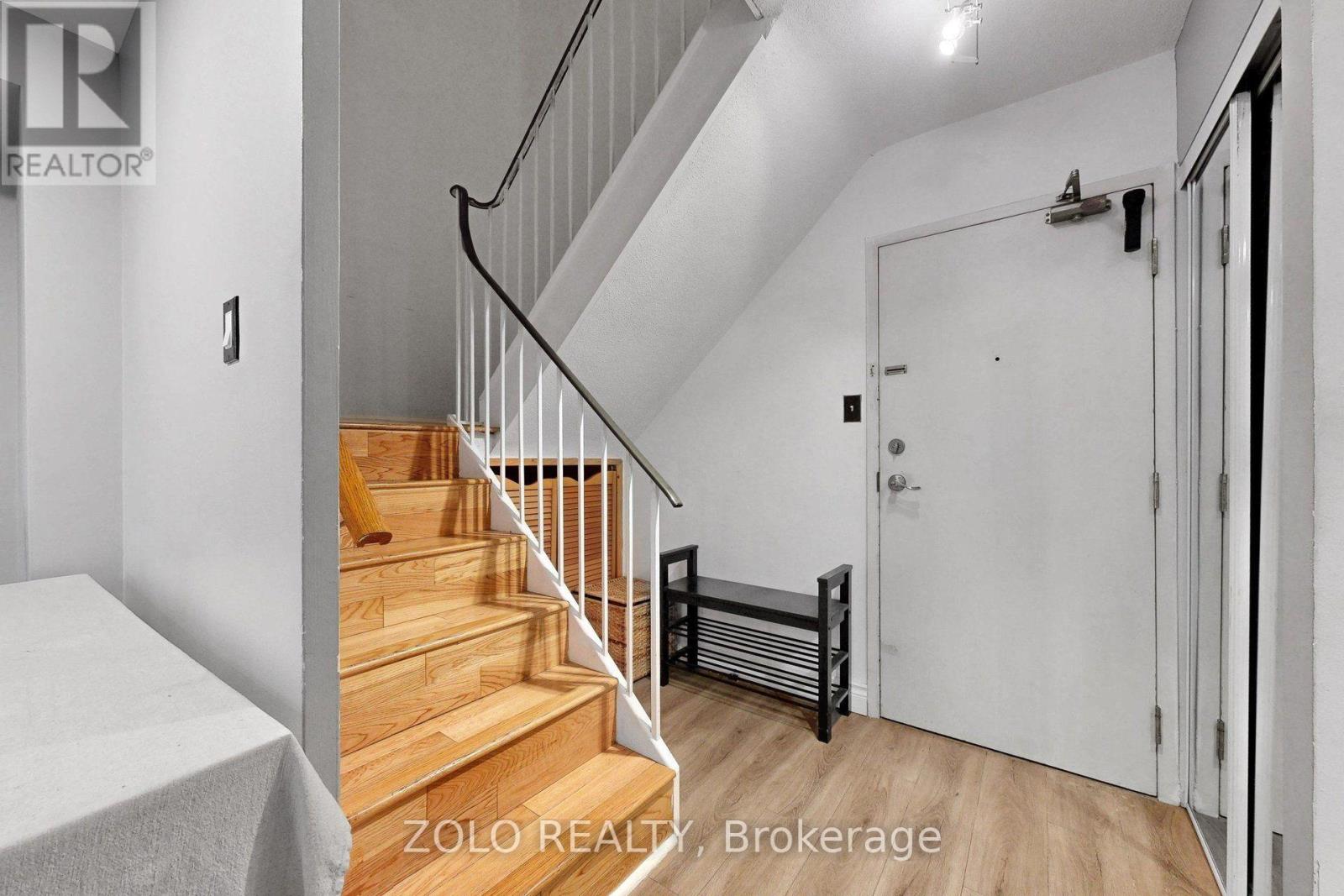 247c - 2 Valhalla Inn Road, Toronto (Islington-City Centre West), Ontario  M9B 6C3 - Photo 6 - W14095424