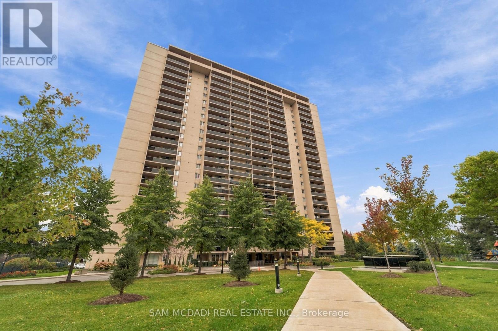 206 - 812 BURNHAMTHORPE ROAD, toronto (markland wood), Ontario