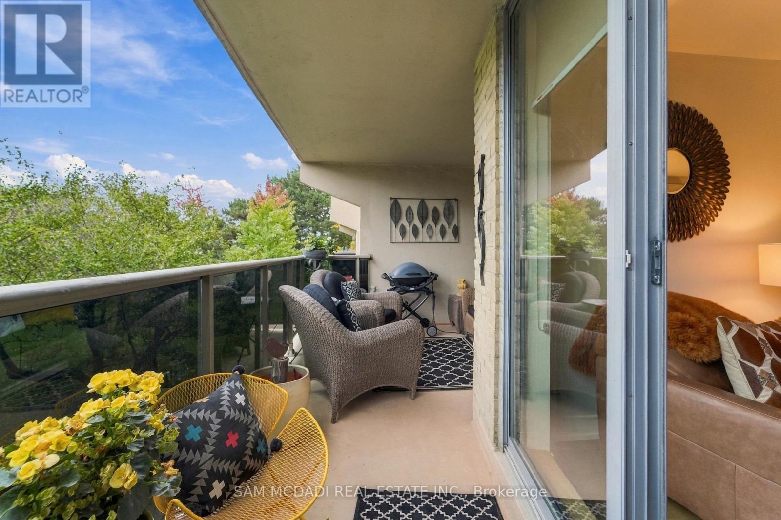 206 - 812 Burnhamthorpe Road, Toronto (Markland Wood), Ontario  M9C 4W1 - Photo 27 - W14095458