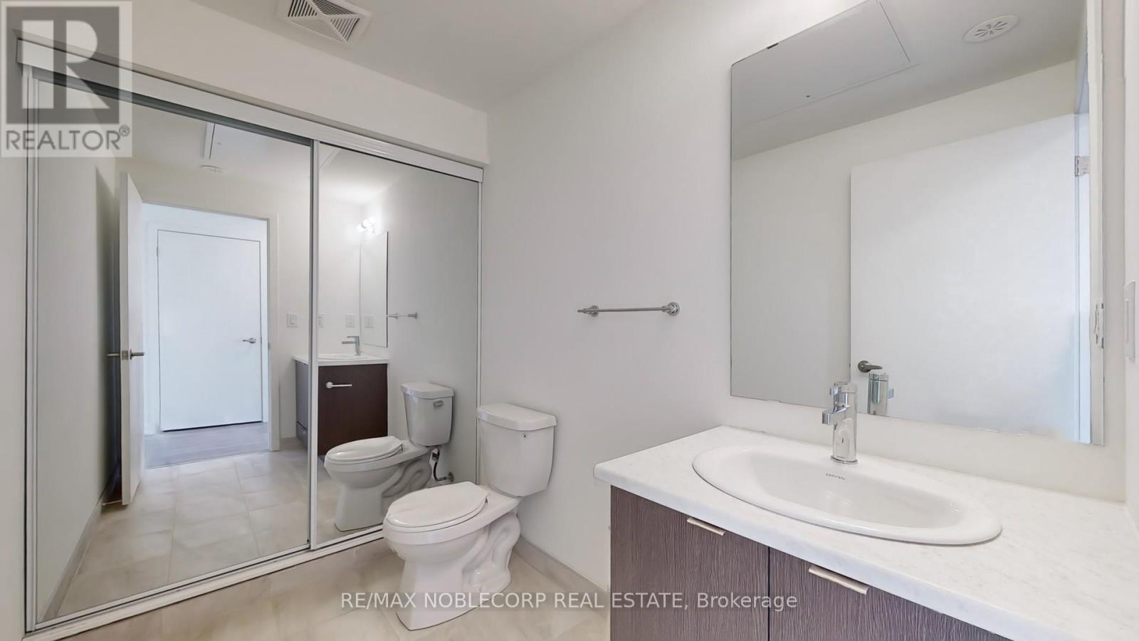 205 - 145 Canon Jackson Drive, Toronto, Ontario M6M 2G1 - Photo 14 - W14095470
