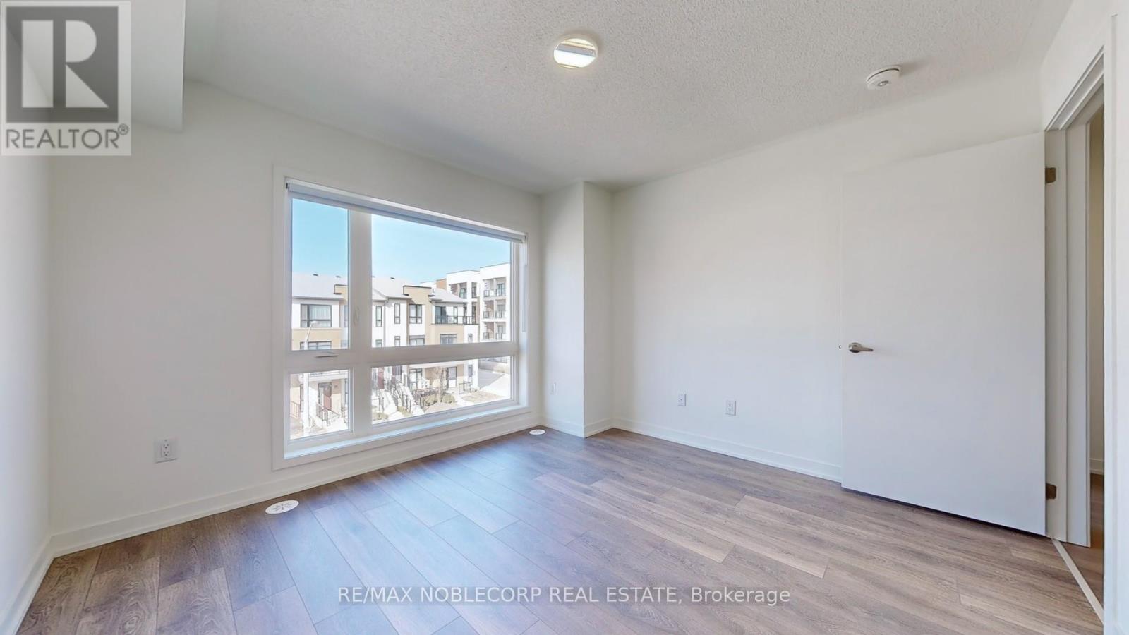 205 - 145 Canon Jackson Drive, Toronto, Ontario M6M 2G1 - Photo 18 - W14095470