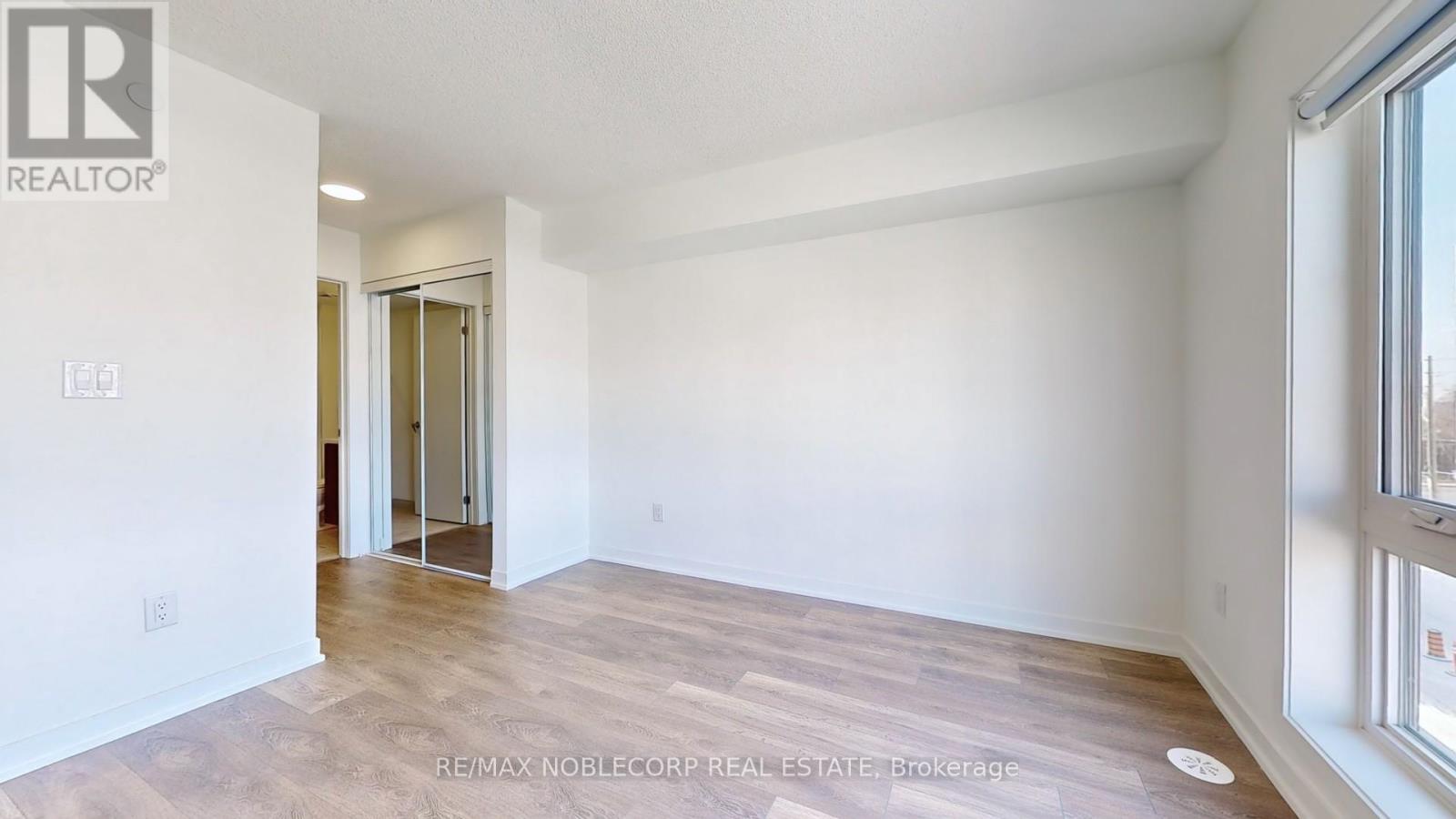 205 - 145 Canon Jackson Drive, Toronto, Ontario M6M 2G1 - Photo 19 - W14095470