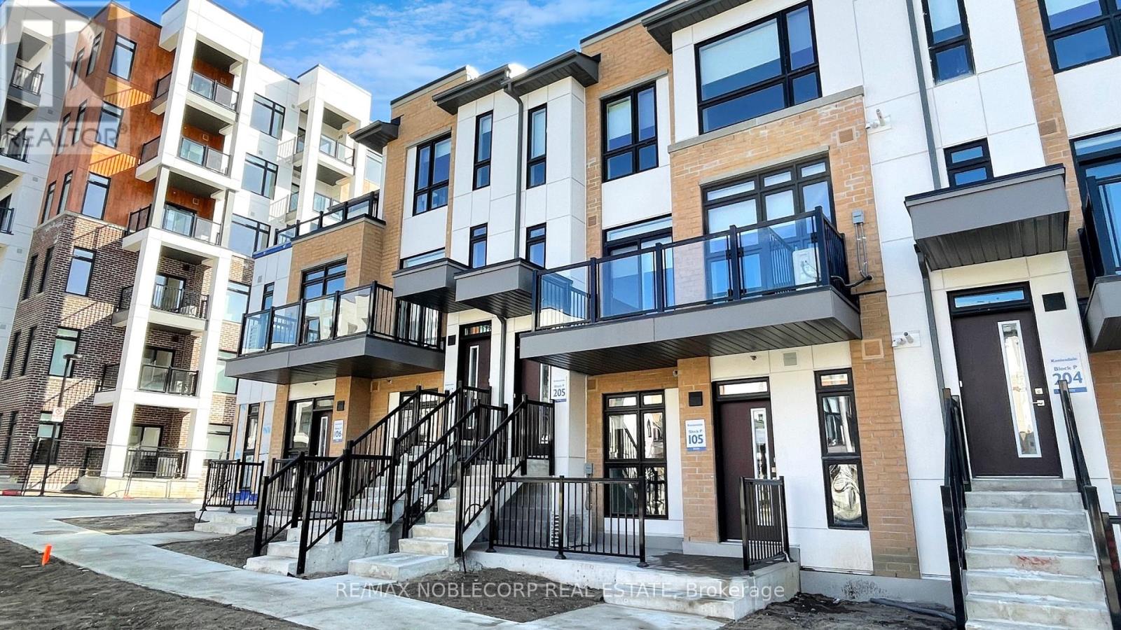 205 - 145 Canon Jackson Drive, Toronto, Ontario M6M 2G1 - Photo 2 - W14095470
