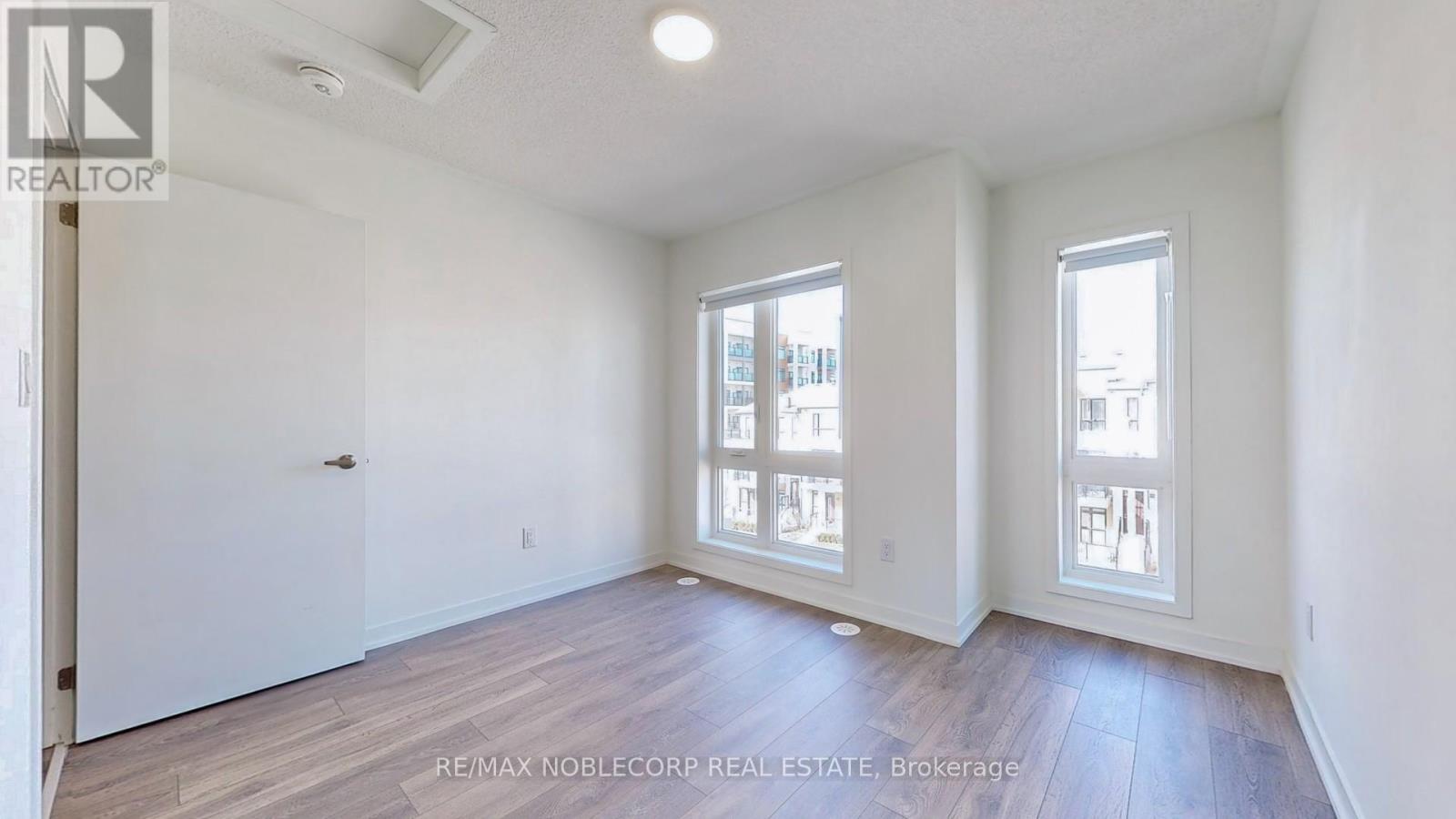 205 - 145 Canon Jackson Drive, Toronto, Ontario M6M 2G1 - Photo 25 - W14095470