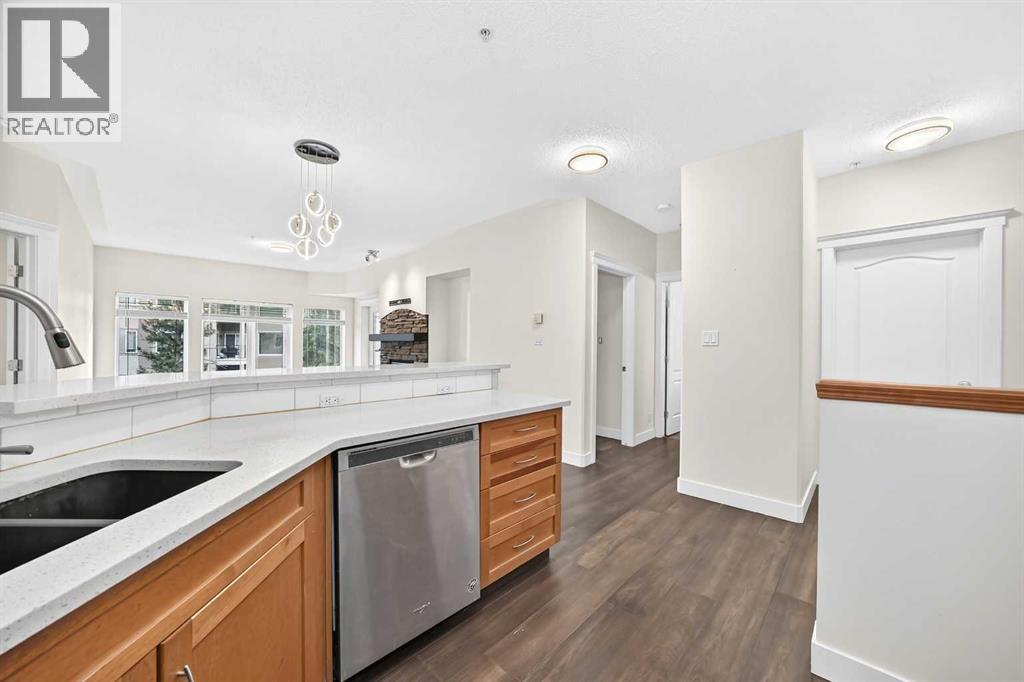 437, 10 Discovery Ridge Close SW