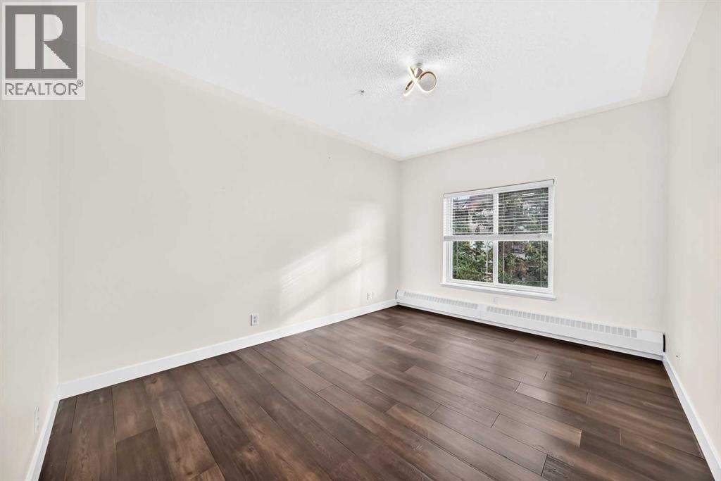437, 10 Discovery Ridge Close SW