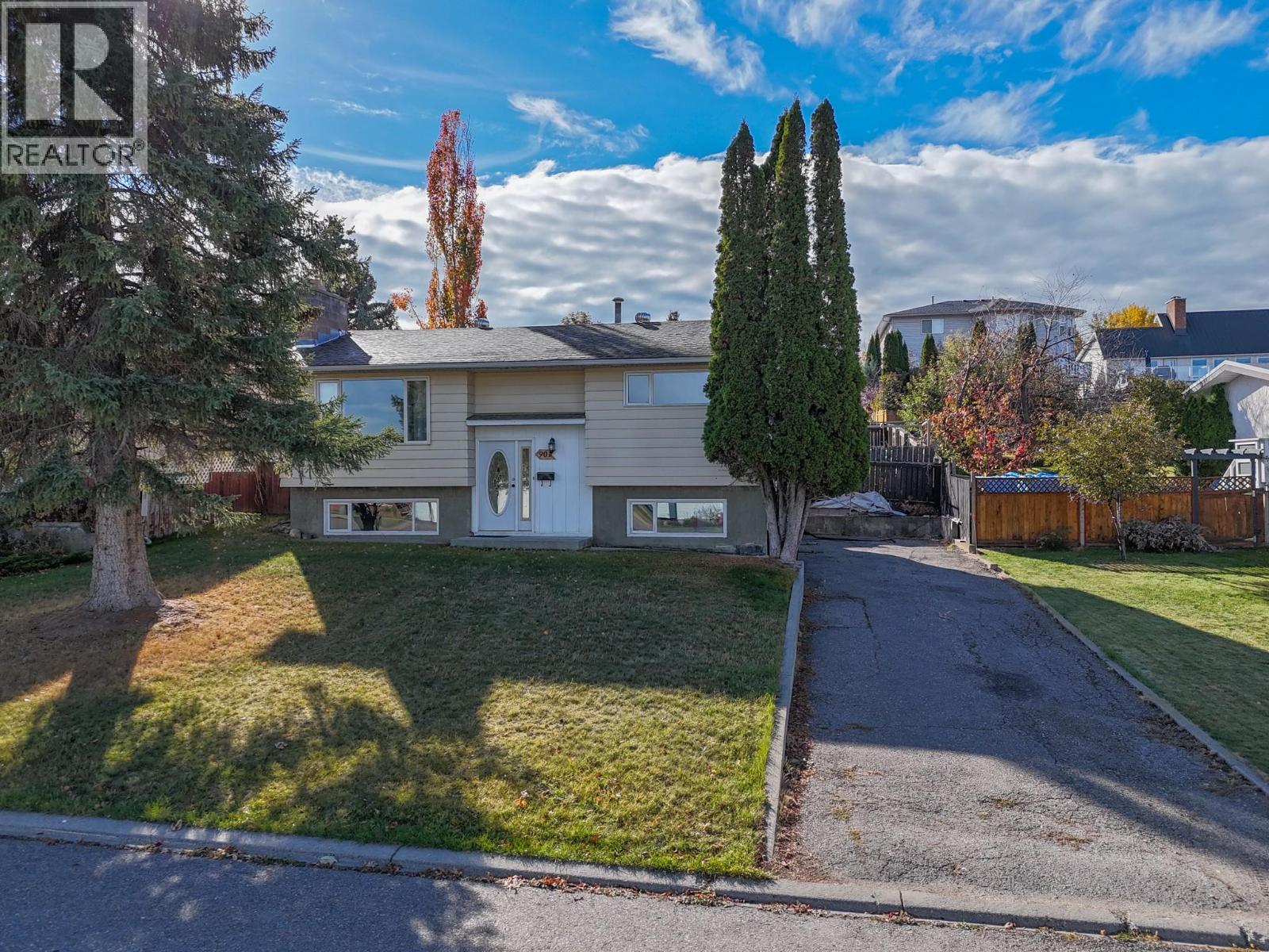 901 14th Street S, Cranbrook, British Columbia