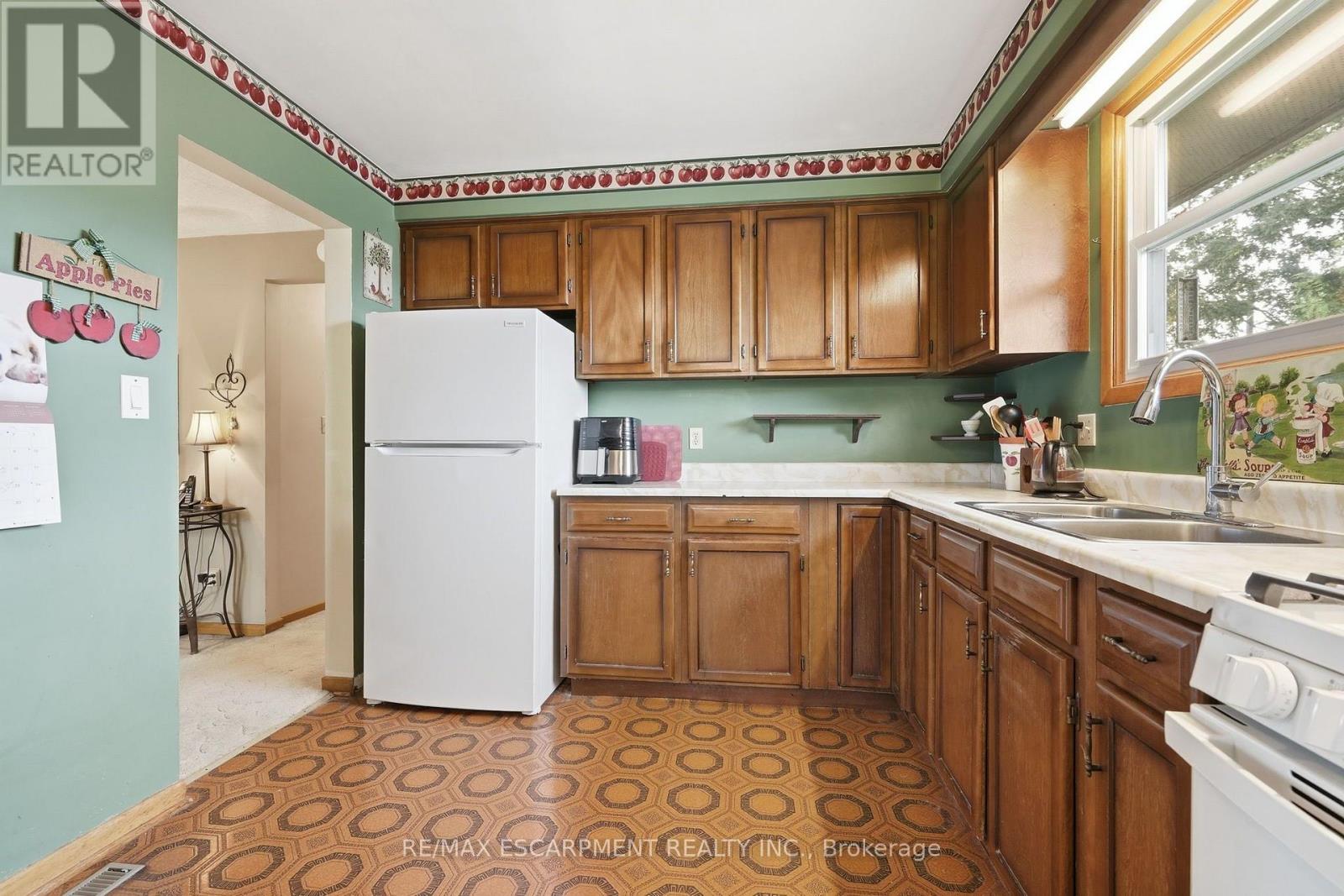 3107 Ussher Street, Niagara Falls, Ontario  L2G 6M3 - Photo 13 - X14095466
