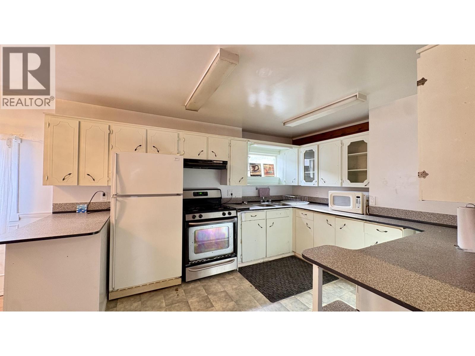 1301 20TH AVENUE