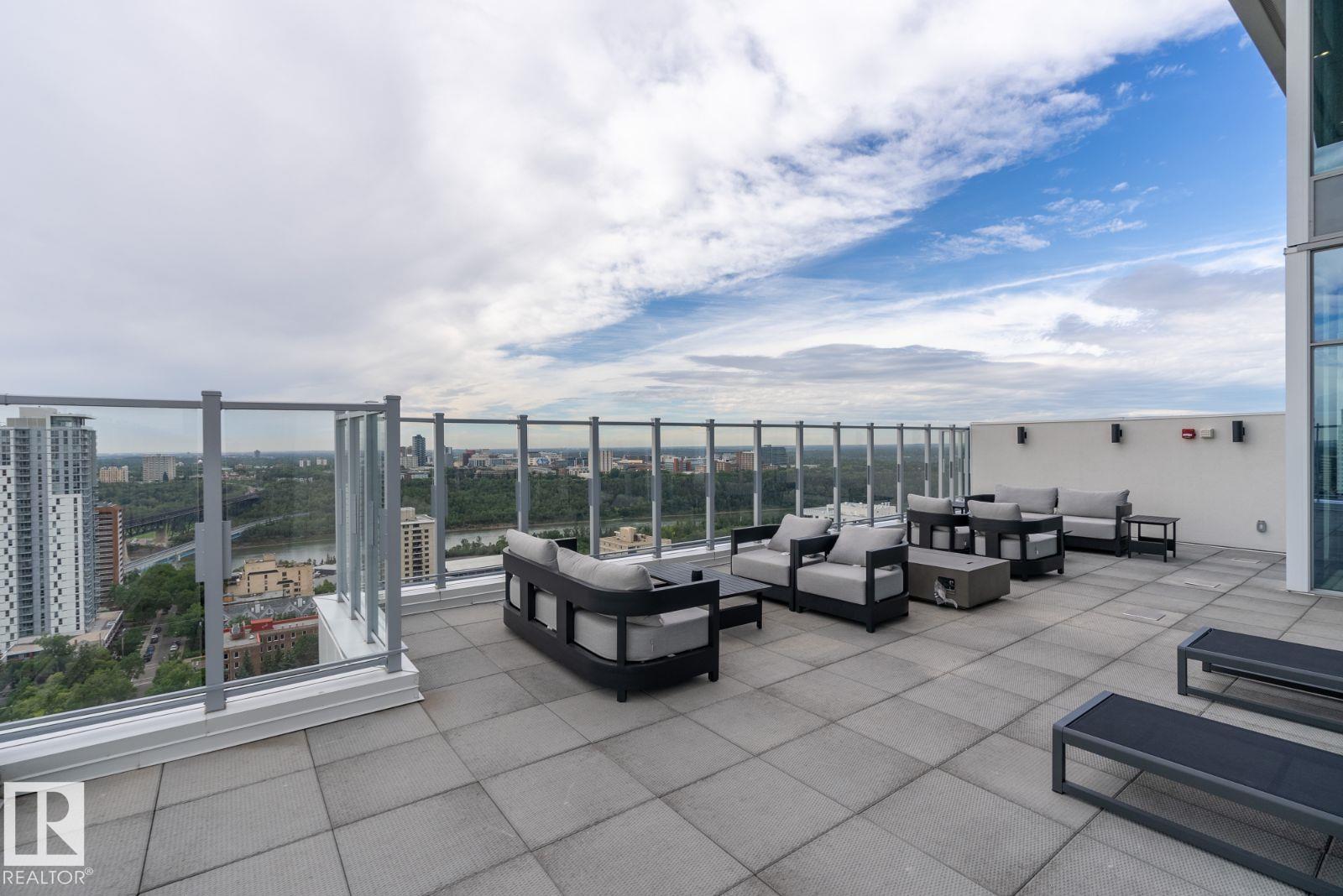 9922 111 ST NW