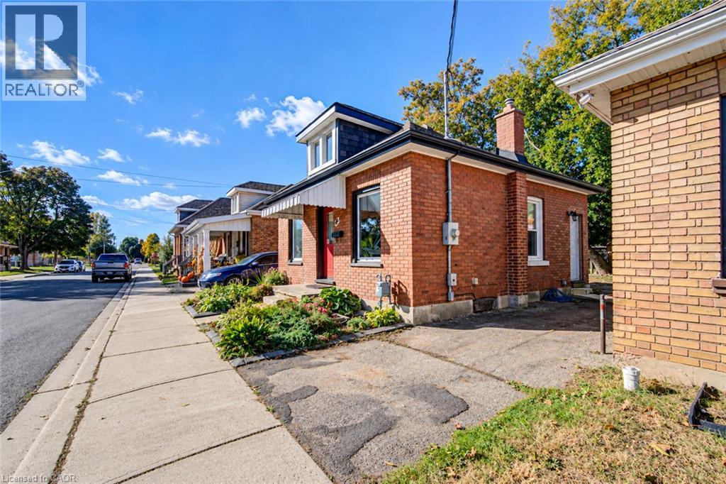 46 Maitland Street, Brantford, Ontario  N3S 6L1 - Photo 2 - 40872346
